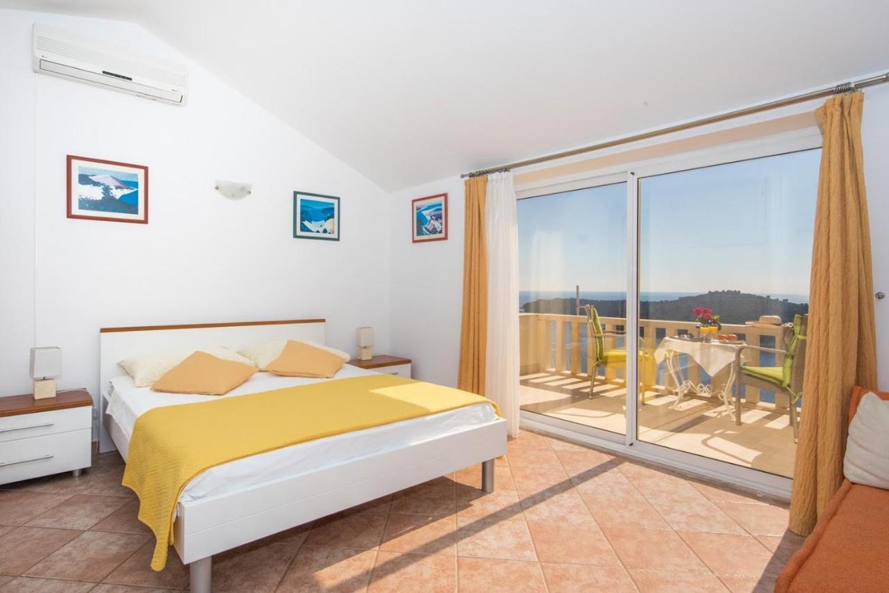 Apartment Lacroma