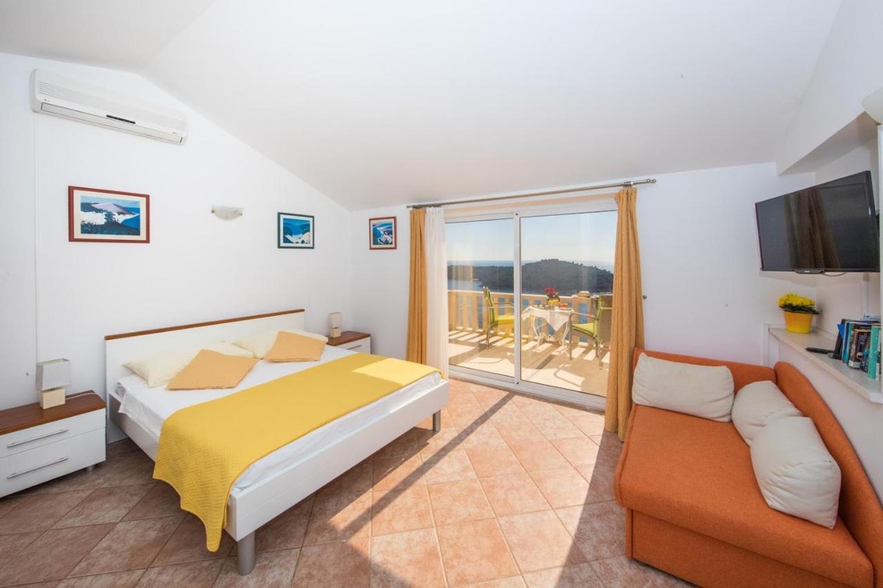 Lacroma Apartment *