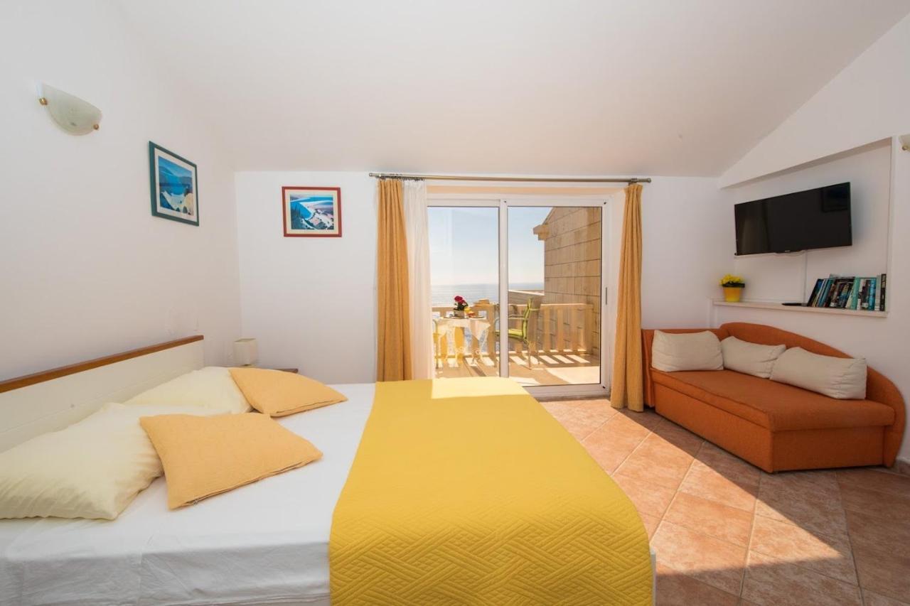 Apartment Lacroma